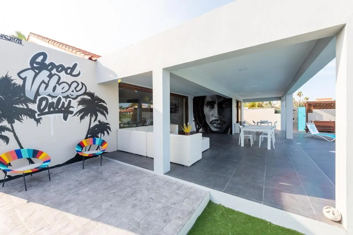 Fairway View - Gated Large Pool 4Mins To Beach Noord 0*,  Aruba
