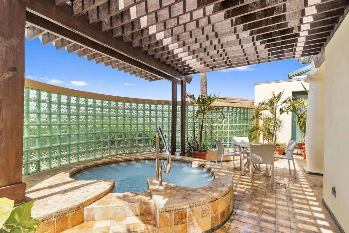 Fairway View - Gated Large Pool 4Mins To Beach Noord 0*,  Aruba